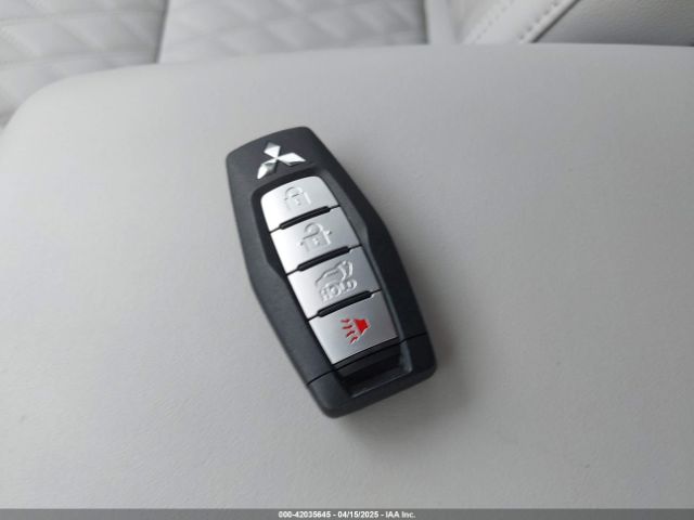 JA4J3WA88RZ057293 Mitsubishi Outlander