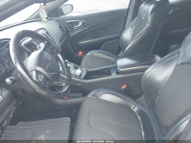 Chrysler 200 S 2015 1C3CCCBB4FN746827 Image 5