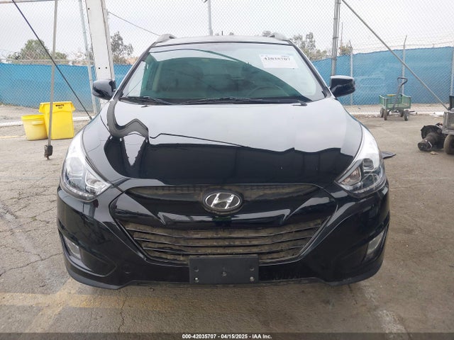 KM8JU3AG1FU109439 Hyundai TUCSON SE