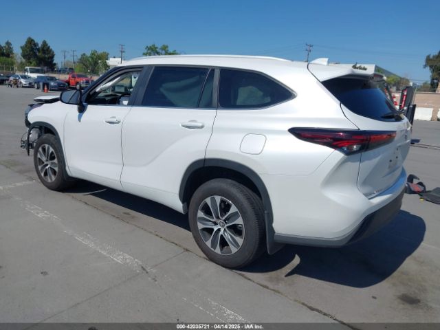 5TDKDRBH7RS547443 Toyota Highlander Xle