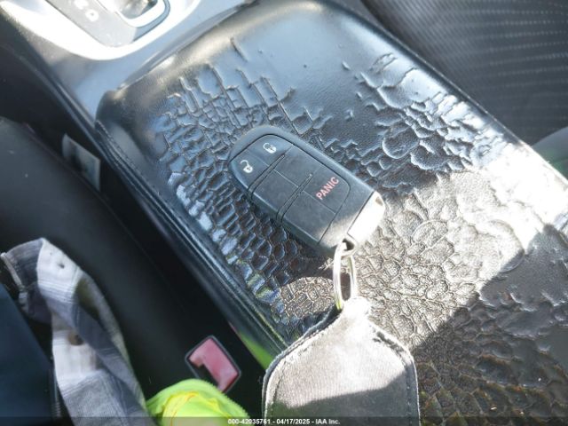 3C4PDCAB2FT583607 Dodge JOURNEY SE