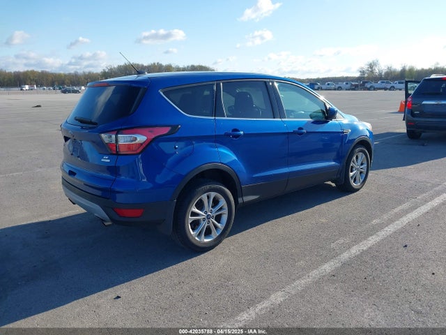 1FMCU0GD2HUD75382 Ford ESCAPE SE