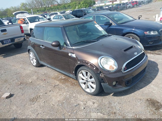2011 MINI COOPER S WMWSV3C5XBTY14285 Photo 0