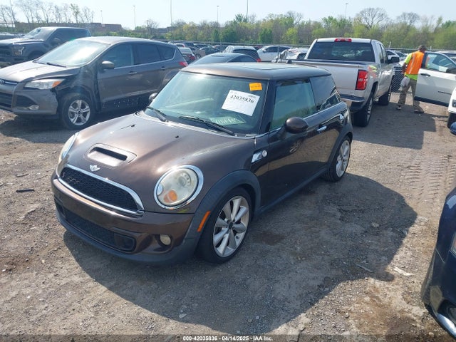 2011 MINI COOPER S WMWSV3C5XBTY14285 Photo 1