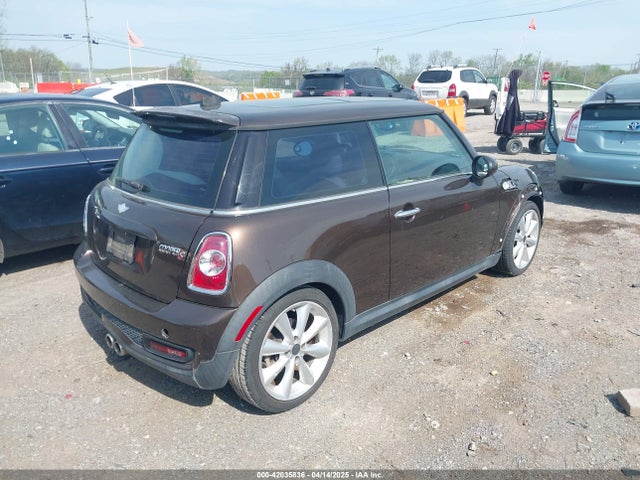 2011 MINI COOPER S WMWSV3C5XBTY14285 Photo 3