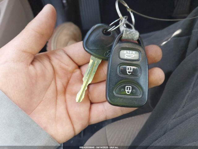 KMHDH4AE4FU264556 Hyundai ELANTRA SE