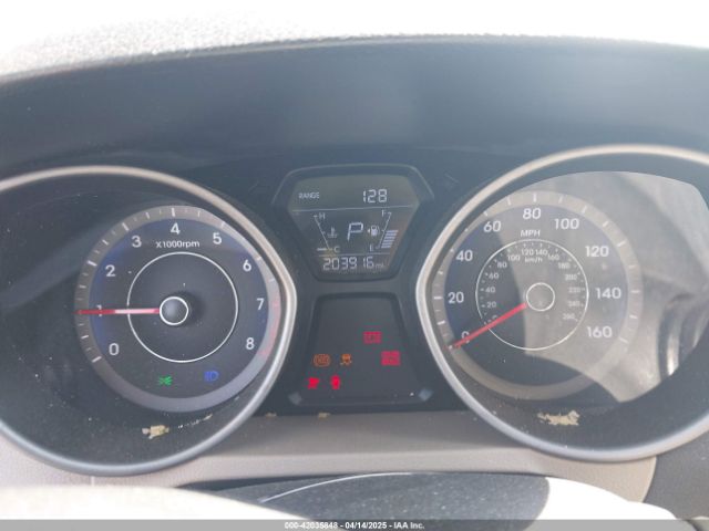 KMHDH4AE4FU264556 Hyundai ELANTRA SE