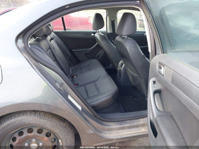 3VWD17AJ7EM246947 Volkswagen Jetta 1.8t Se