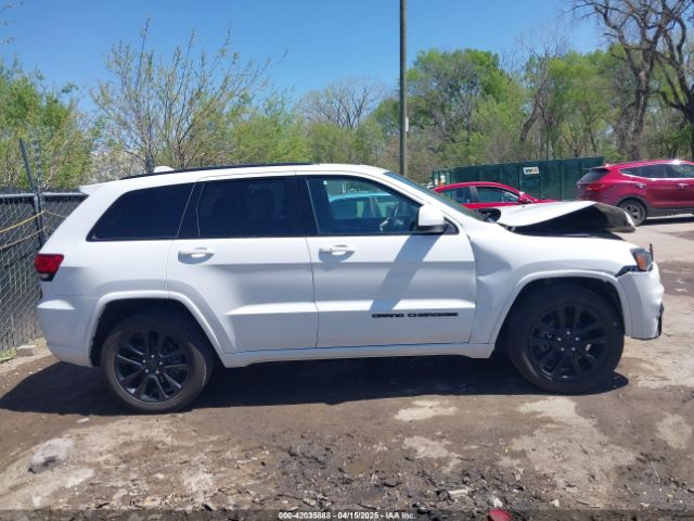 1C4RJEAG3JC275388 Jeep Grand Cherokee Altitude 4x2