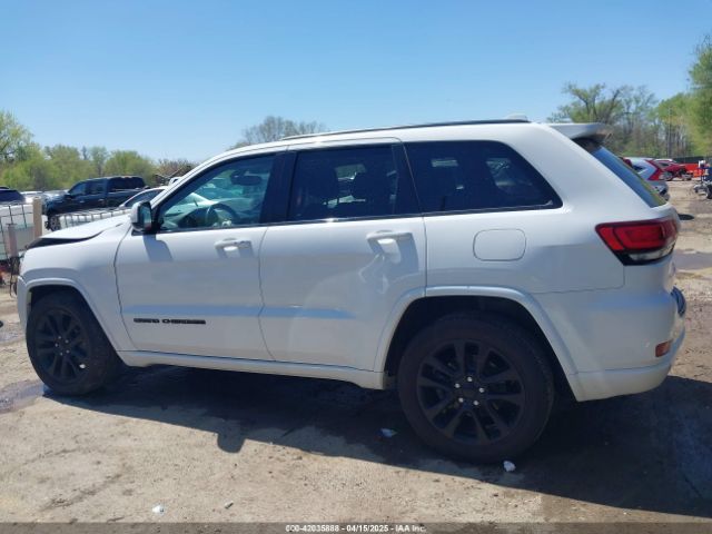 1C4RJEAG3JC275388 Jeep Grand Cherokee Altitude 4x2