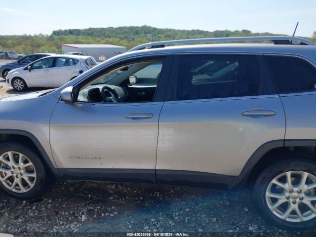 1C4PJLCB7HW661141 Jeep Cherokee Latitude Fwd