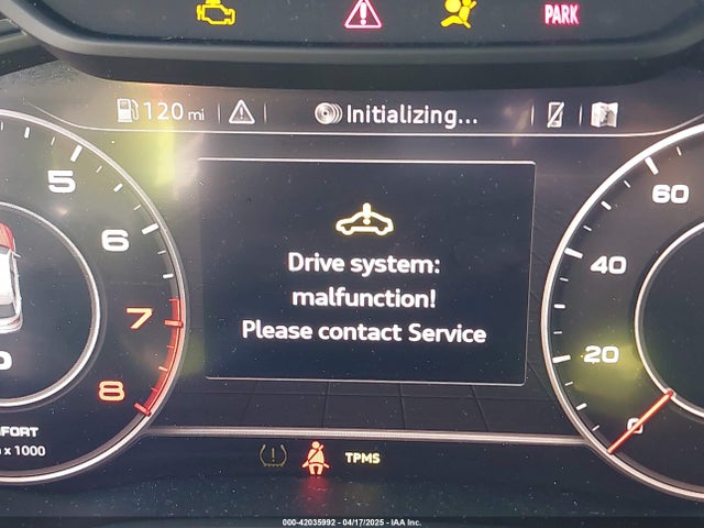 WA1BNAFY9J2125799 Audi Q5 2.0t Premium/2.0t Tech Premium