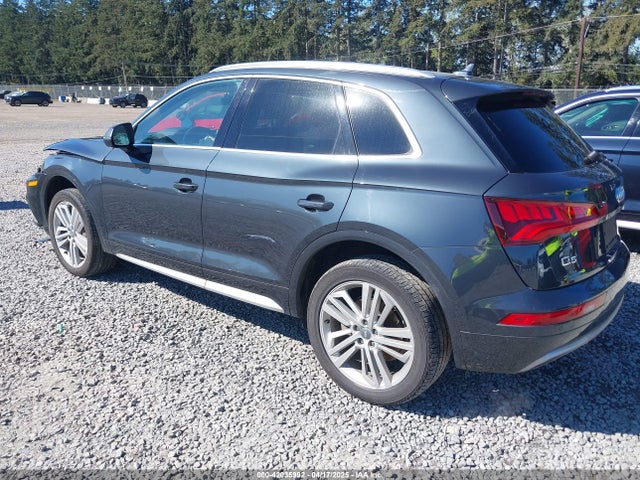 WA1BNAFY9J2125799 Audi Q5 2.0t Premium/2.0t Tech Premium
