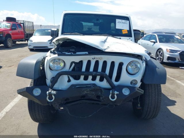 1C4BJWDG6HL711082 Jeep Wrangler Unlimited Sport 4x4