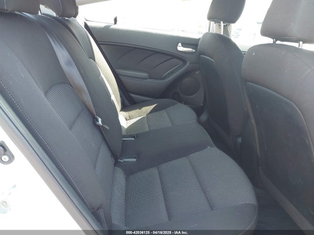 3KPFK4A79HE156869 KIA FORTE LX
