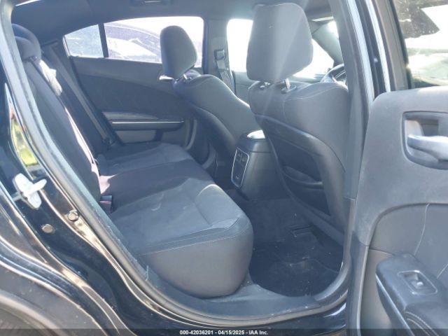 2C3CDXHG8GH354631 Dodge Charger Sxt