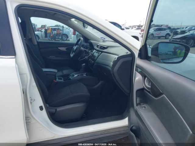 5N1AT2MT3LC723299 Nissan Rogue S Fwd