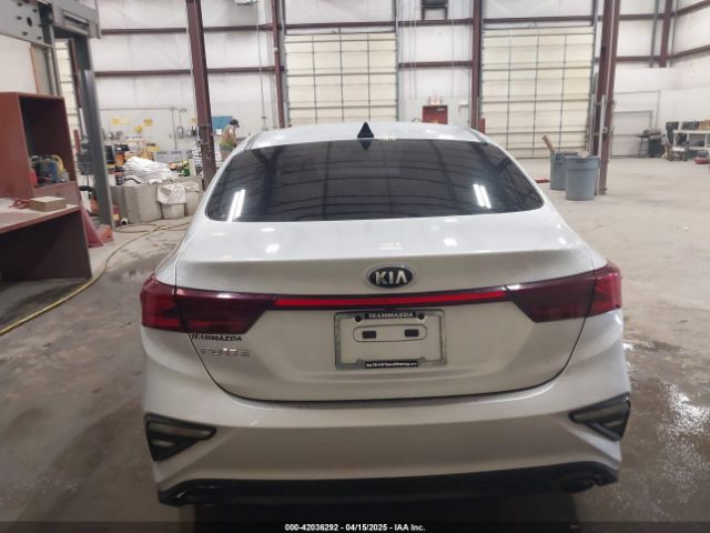 3KPF24ADXME363335 KIA Forte Lxs