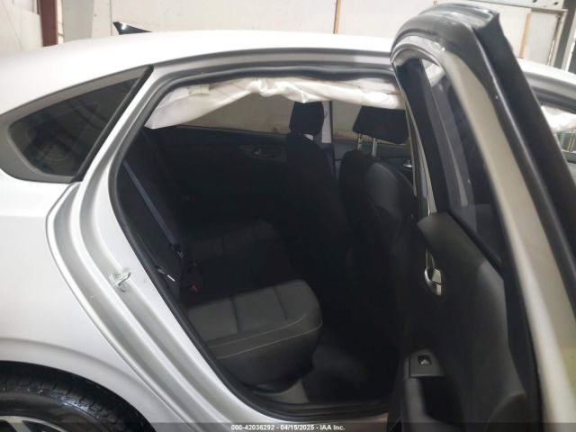 3KPF24ADXME363335 KIA Forte Lxs