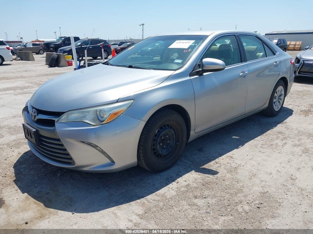 4T4BF1FK4FR464188 Toyota CAMRY LE