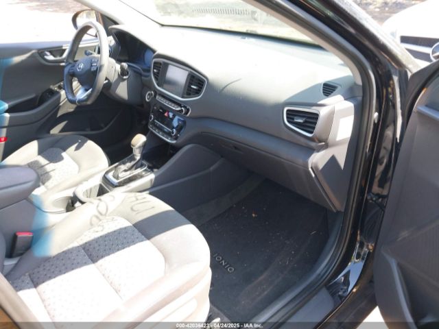 KMHC75LC5HU047004 Hyundai Ioniq Hybrid Sel