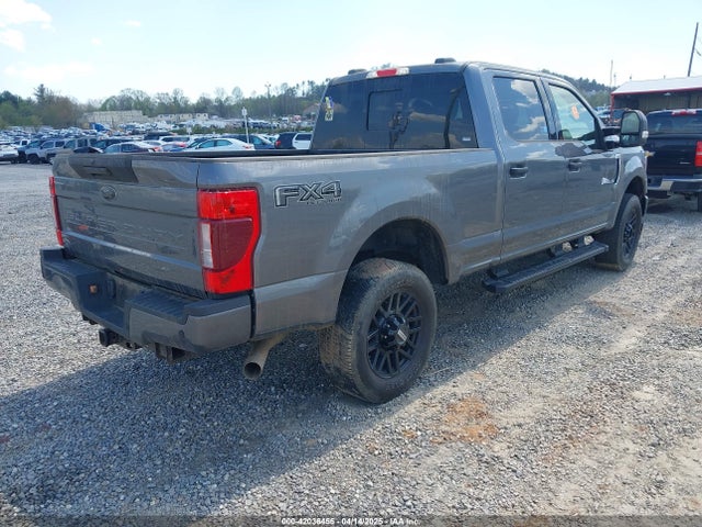 1FT7W2BN9NEF74236 Ford F-250 Xlt