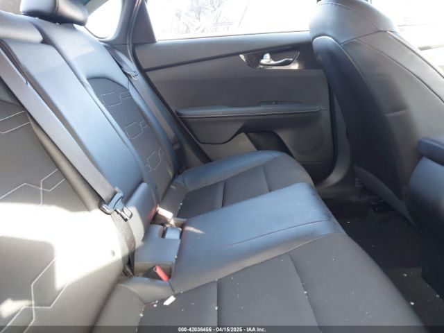 3KPF34AD2ME365349 KIA Forte Gt-line