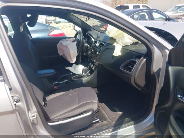 2013 CHRYSLER 200 1C3CCBBB2DN575535 Photo 4