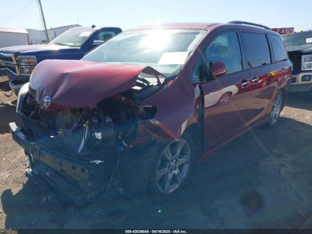 5TDXK3DC6FS528503 Toyota Sienna Se Premium 8 Passenger