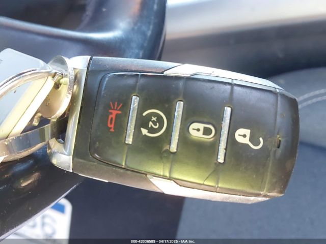 2019 RAM 1500 1C6SRFFT0KN780338 Photo 10