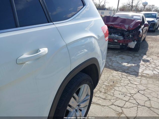 1V2UR2CA3KC613804 Volkswagen 2019