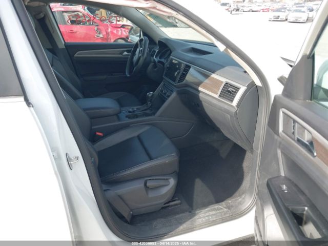 1V2UR2CA3KC613804 Volkswagen 2019