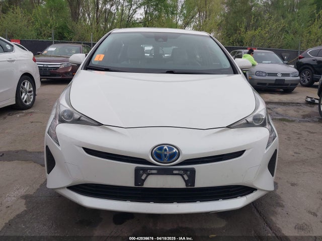 JTDKBRFUXH3036063 Toyota Prius Two