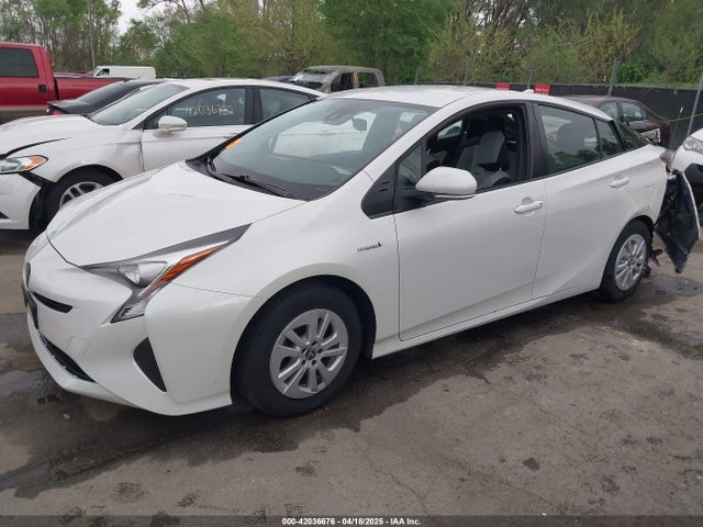 JTDKBRFUXH3036063 Toyota Prius Two