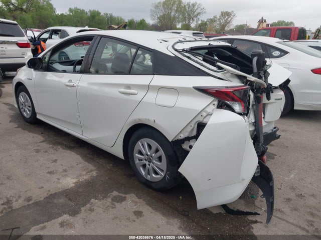 JTDKBRFUXH3036063 Toyota Prius Two