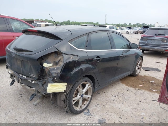 1FADP3N25FL374402 Ford Focus Titanium