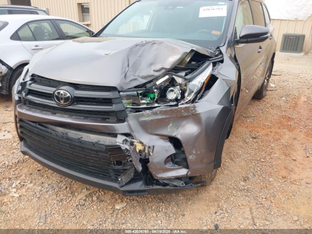 5TDJZRFH6JS539958 Toyota Highlander Se