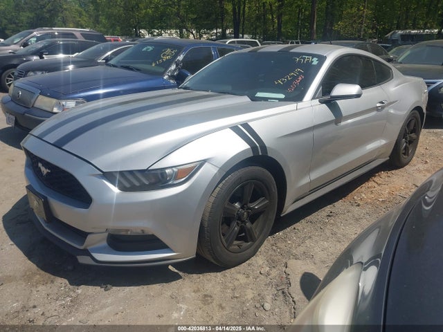 Ford Mustang V6 2015 1FA6P8AM2F5432919 Image 2