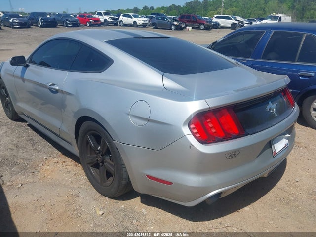 Ford Mustang V6 2015 1FA6P8AM2F5432919 Image 3