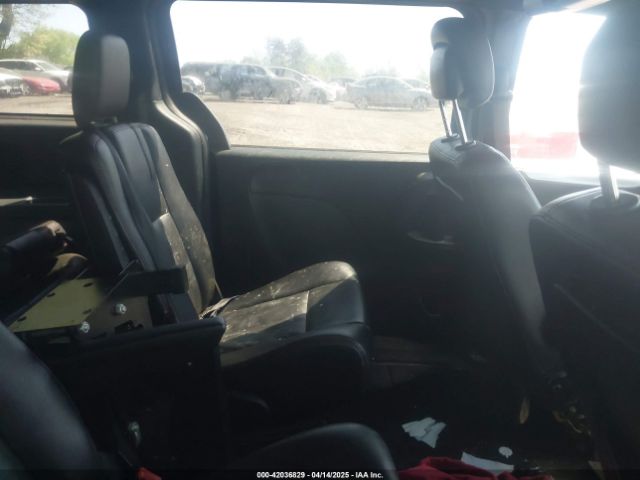 2C4RDGEGXER392525 Dodge Grand Caravan R/t