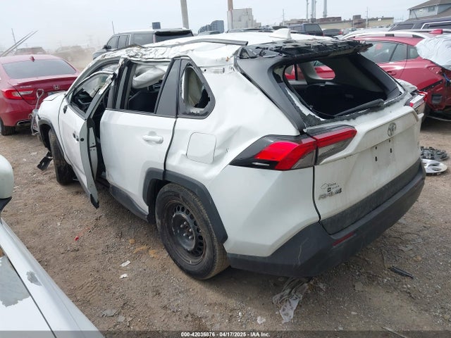 2T3G1RFV4NW289230 Toyota RAV4 LE