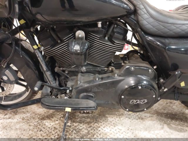 2020 HARLEY-DAVIDSON FLTRXS 1HD1KTP14LB607010 Photo 8