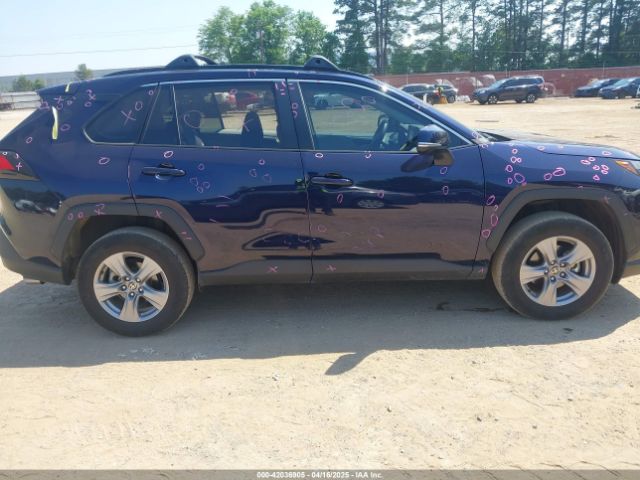 2T3W1RFV5NW218663 Toyota Rav4 Xle