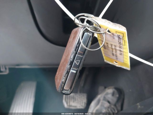 2018 VOLVO XC60 YV4102RL2J1040828 Photo 10