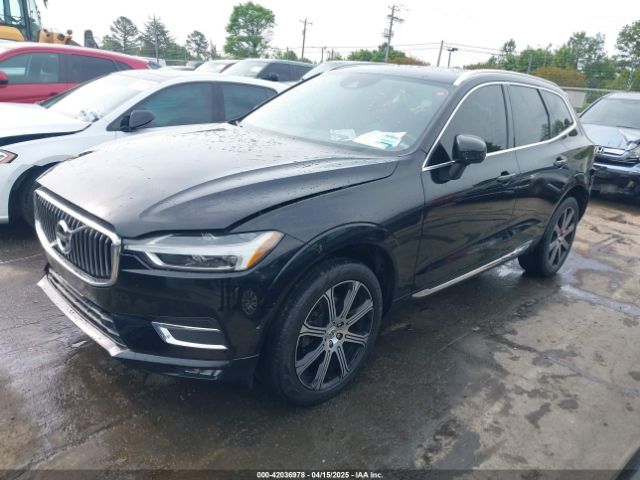 2018 VOLVO XC60 YV4102RL2J1040828 Photo 1