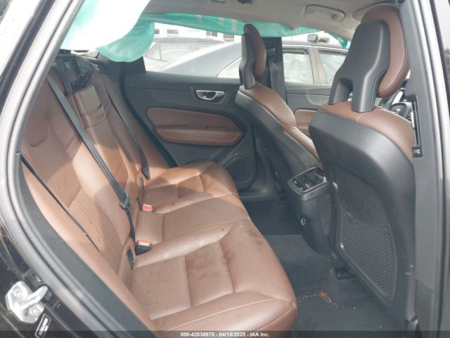 2018 VOLVO XC60 YV4102RL2J1040828 Photo 7