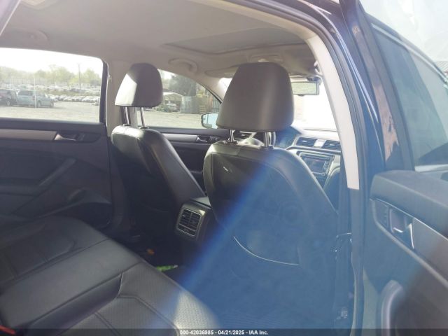 1VWBS7A39EC115834 Volkswagen Passat 1.8t Se