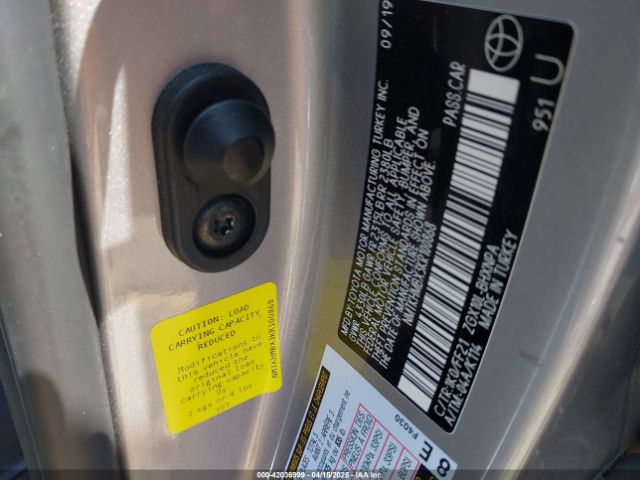 2019 TOYOTA C-HR NMTKHMBX3KR100868 Photo 8