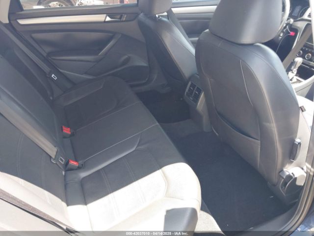 1VWBP7A36EC018477 Volkswagen Passat 2.5l Se
