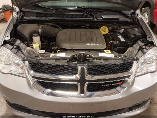 2C4RDGCG4FR686989 Dodge Grand Caravan Sxt Plus